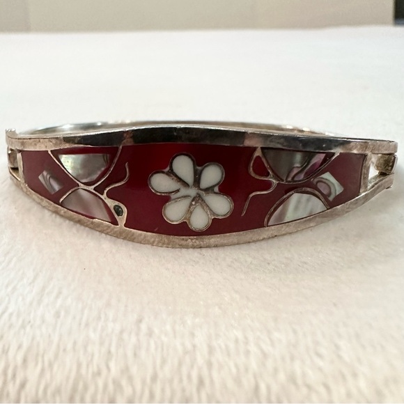 Vtg Silver Tone Mother Pearl Shell Butterfly Flower Inlay Hinge Bangle Bracelet - Picture 2 of 6